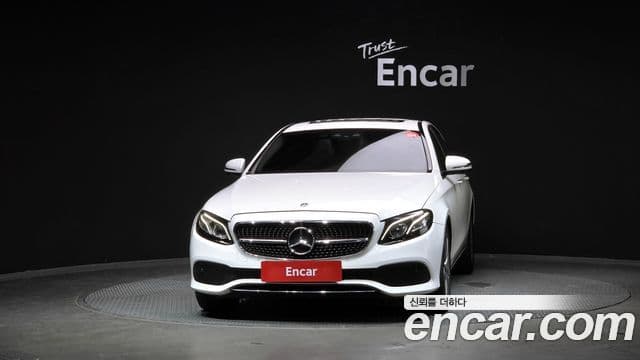 Mercedes-Benz E-Class W213 3