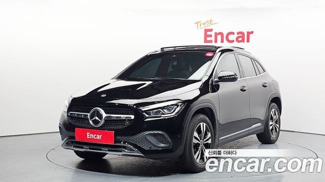 Mercedes-Benz GLA-Class H247
