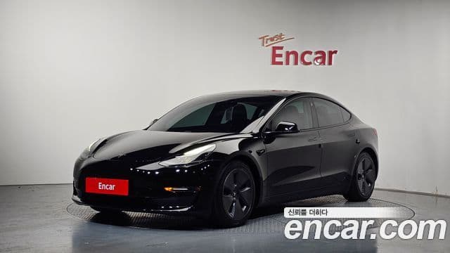 Tesla Model 3 1