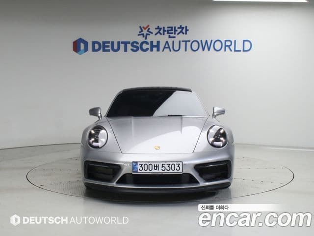 Porsche 911 (992) 3