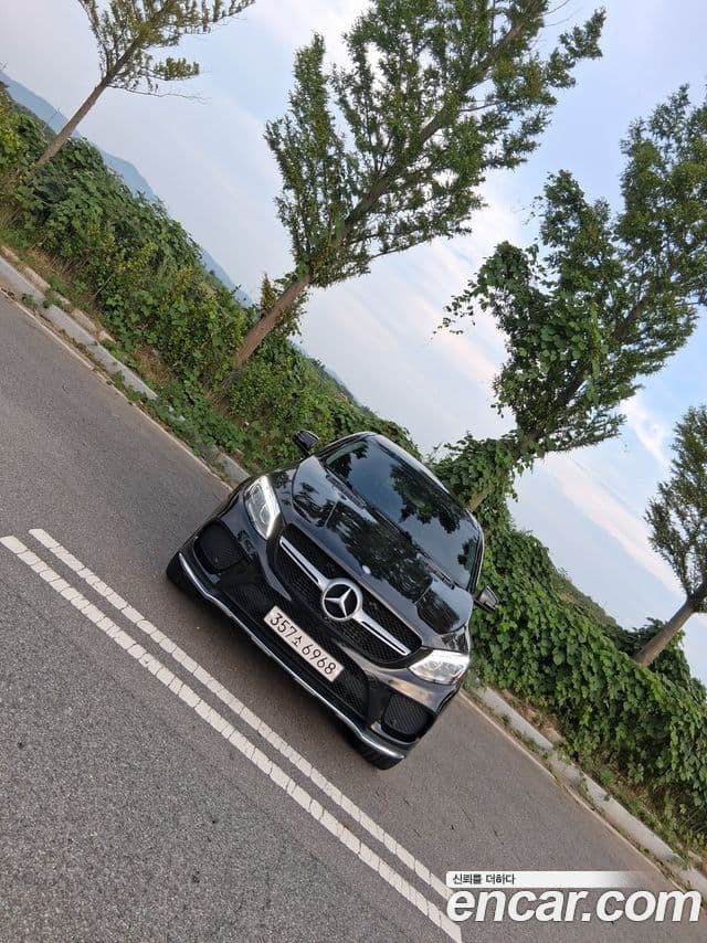 Mercedes-Benz GLE-Class W166