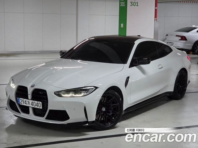 BMW M4 (G82)