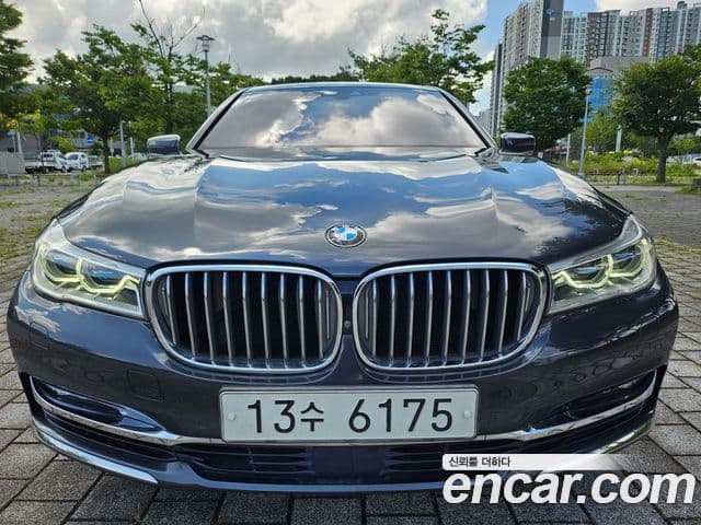 BMW 7 Series (G11)