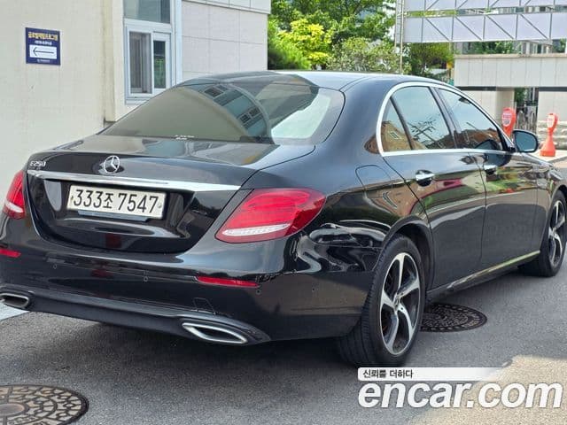 Mercedes-Benz E-Class W213 2