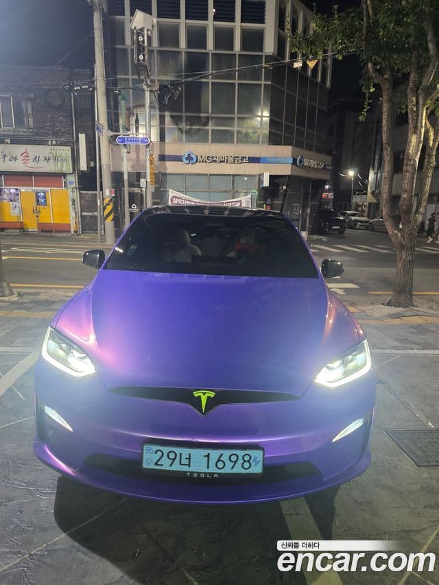 Tesla Model X