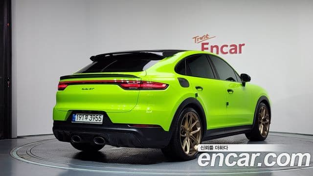 Porsche Cayenne (PO536) 2