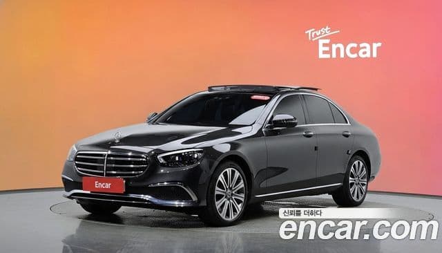 Mercedes-Benz E-Class W213 1