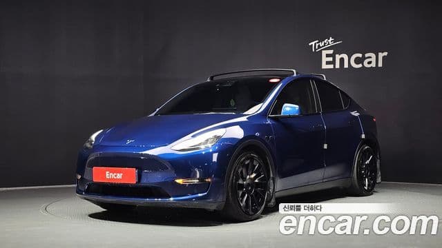 Tesla Model Y 1
