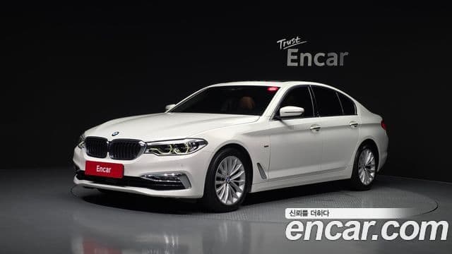 BMW 5 Series (G30)