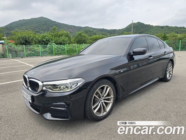 BMW 5 Series (G30)