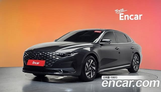 Hyundai The New Grandeur IG Hybrid 1
