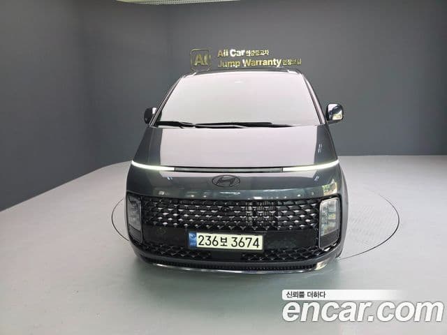 Hyundai Staria