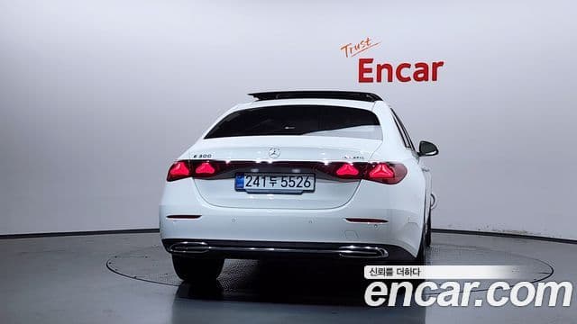 Mercedes-Benz E-Class W214 4