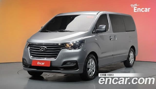 Hyundai The New Grand Starex