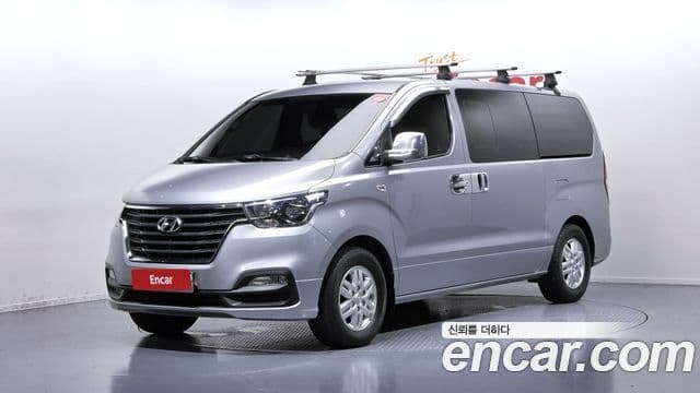 Hyundai The New Grand Starex
