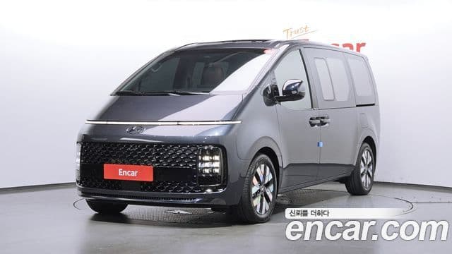 Hyundai Staria