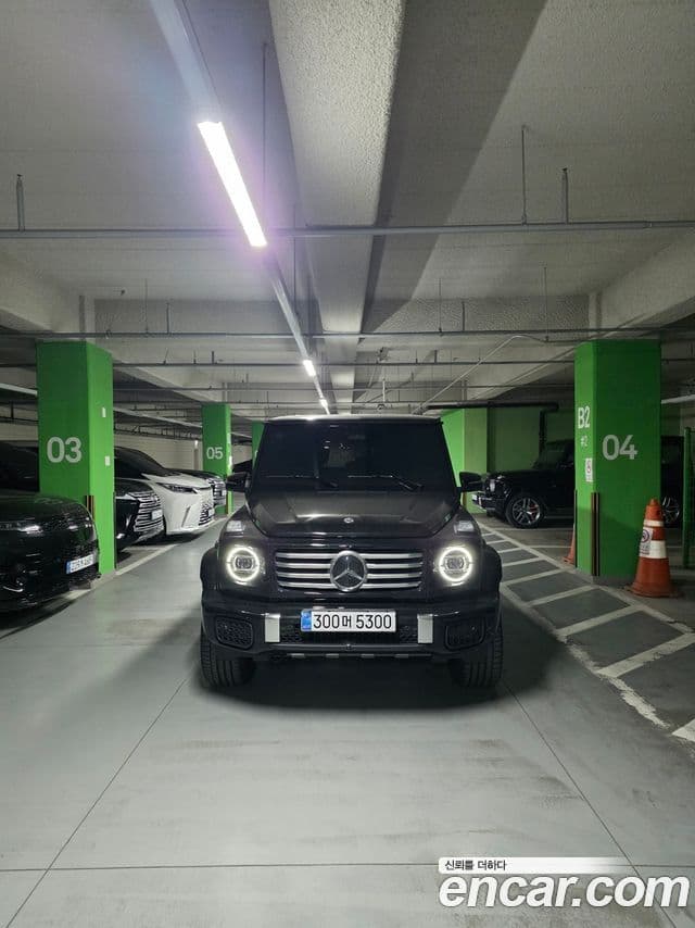 Mercedes-Benz G-Class W465