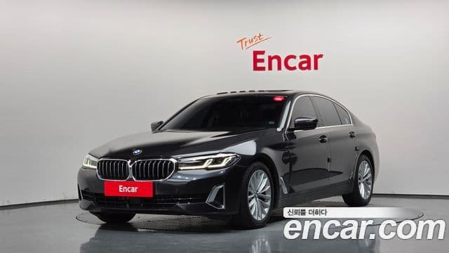 BMW 5 Series (G30)
