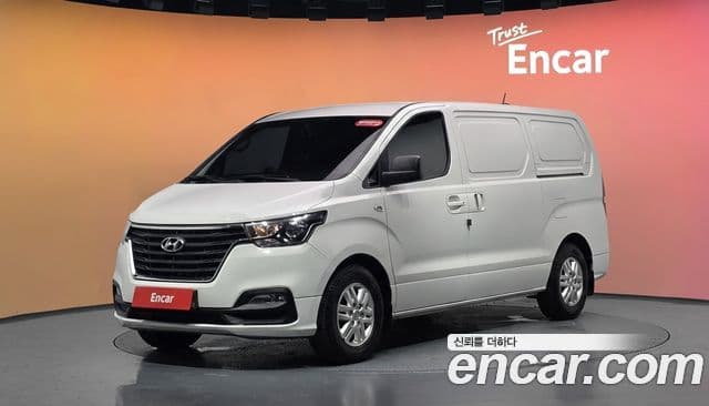 Hyundai The New Grand Starex