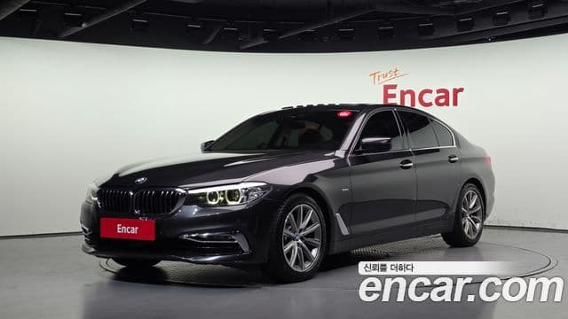 BMW 5 Series (G30)