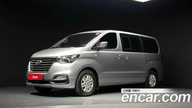Hyundai The New Grand Starex