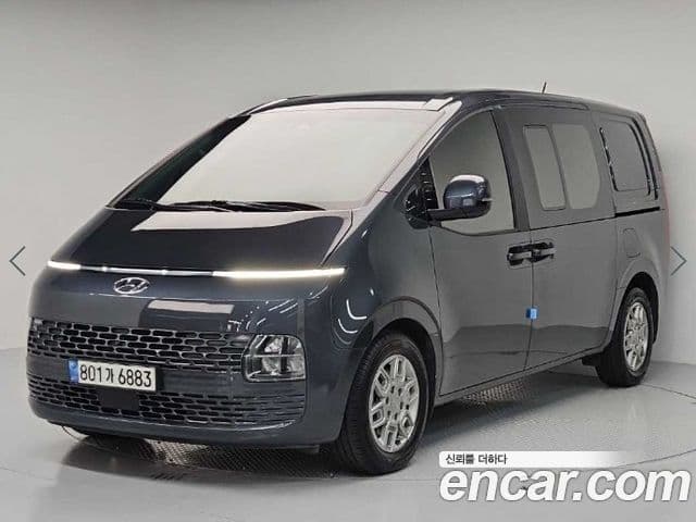 Hyundai Staria