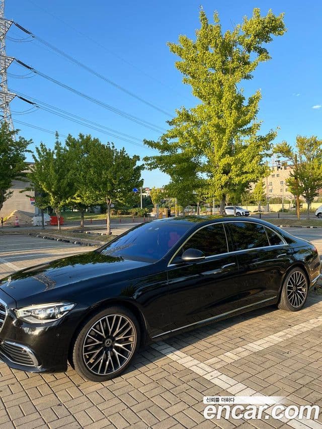 Mercedes-Benz S-Class W223