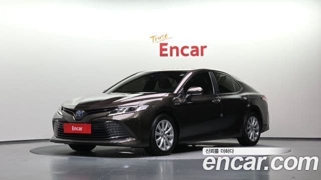 Toyota Camry (XV70)
