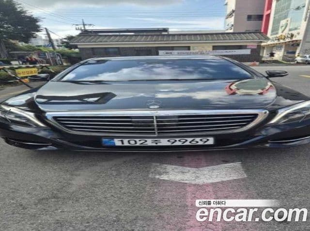 Mercedes-Benz S-Class W222