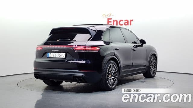 Porsche Cayenne (PO536) 2