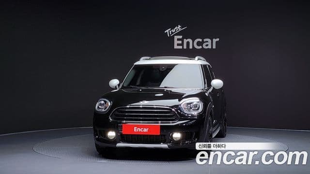 MINI Cooper D Countryman 3