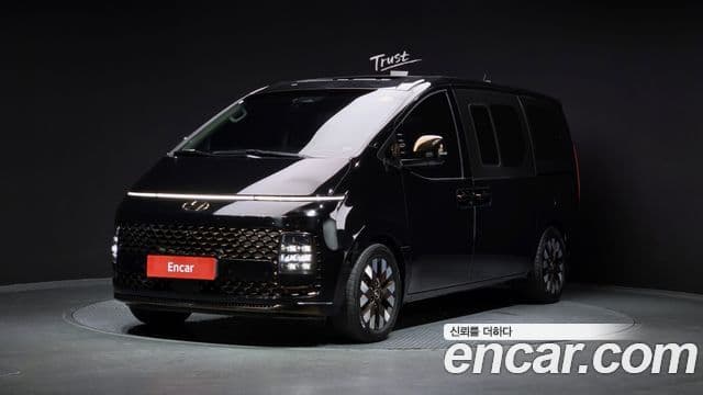 Hyundai Staria 1