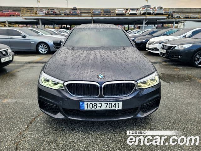 BMW 5 Series (G30)