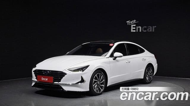 Hyundai Sonata (DN8)