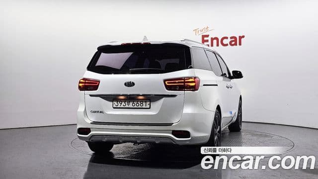 Kia The New Carnival 4