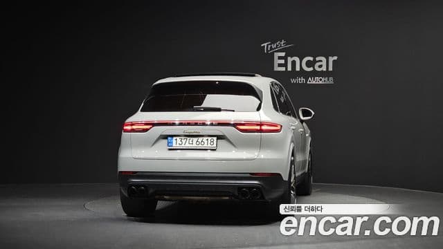 Porsche Cayenne (PO536) 4