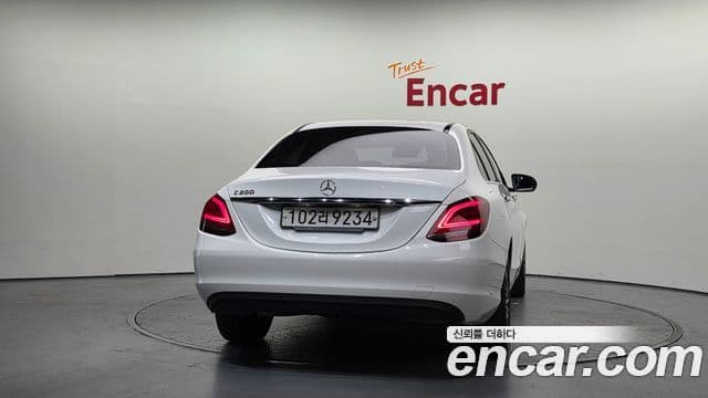 Mercedes-Benz C-Class W205 4