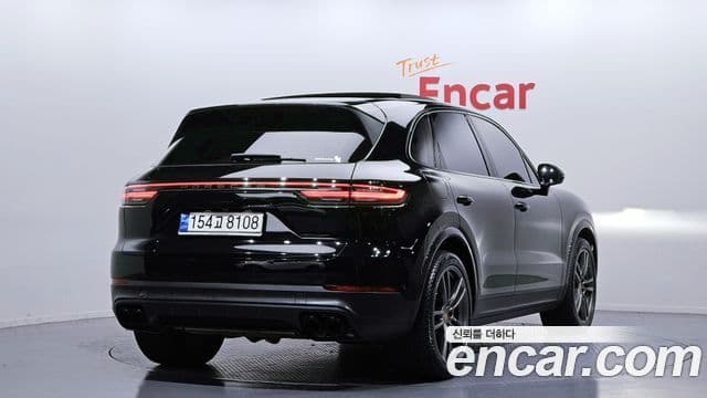 Porsche Cayenne (PO536) 2