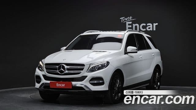 Mercedes-Benz GLE-Class W166