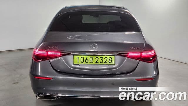 Mercedes-Benz S-Class W223 4
