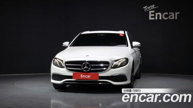 Mercedes-Benz E-Class W213 3