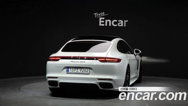 Porsche Panamera (971) 4