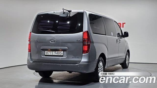 Hyundai Grand Starex 2