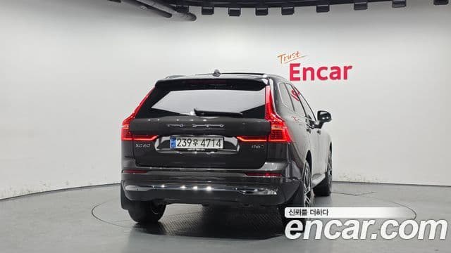 Volvo XC60 2nd Gen 4
