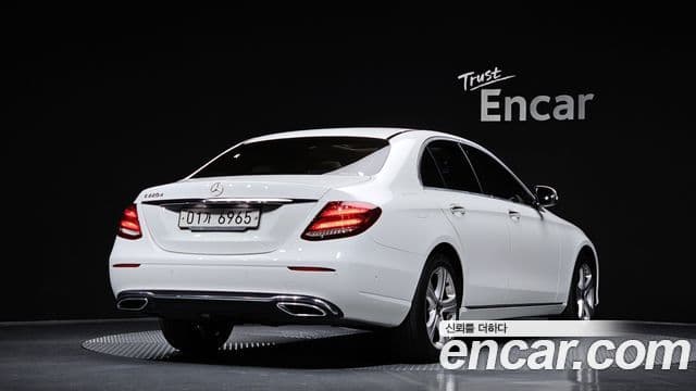 Mercedes-Benz E-Class W213 2