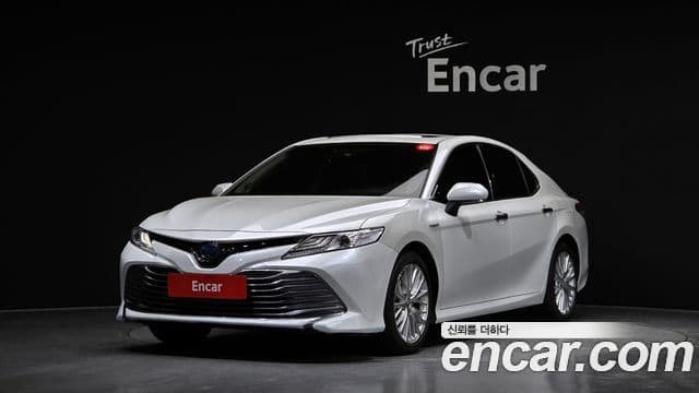 Toyota Camry (XV70)