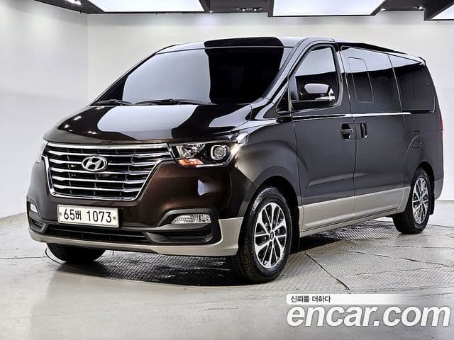Hyundai The New Grand Starex