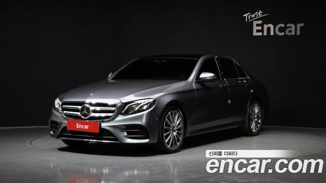 Mercedes-Benz E-Class W213 1
