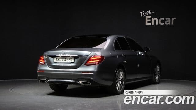 Mercedes-Benz E-Class W213 2