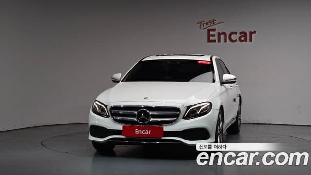 Mercedes-Benz E-Class W213 3